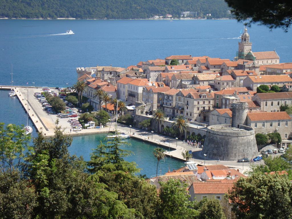 Apartment Marta Korcula Town Bagian luar foto